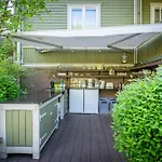 Garden Campsite *